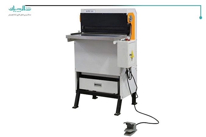 صحافی با استفاده از دستگاه های صحافی چندکاره